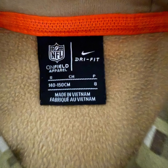 Youth Dallas Cowboys Nike Khaki 2019 Salute to Service Therma Pullover Hoodie S - Picture 6 of 12